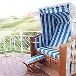 Haus Sanderling Duenenblick * Juist